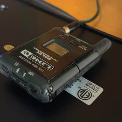 Line 6 Relay G90 Guitar Wireless System Receiver and Transmitter | Black image 3