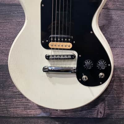 Gibson Joan Jett Signature Melody Maker Electric Guitar image 2