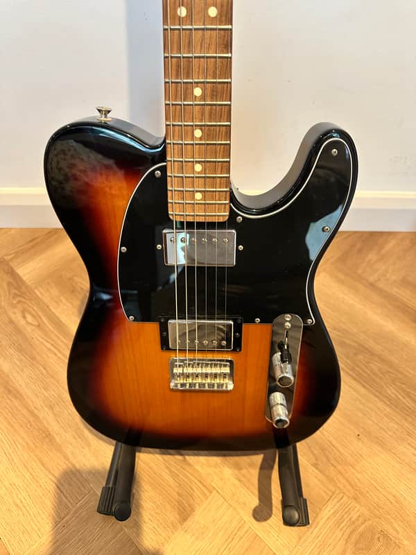 Fender Player Telecaster HH – 3 Tone Sunburst – Pau Ferro – Excellent Condition image 1