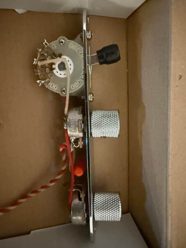 920D Custom T4W-C 4-Way Tele Control Plate with Oak Grigsby Switch Chrome * New Never Installed image 1