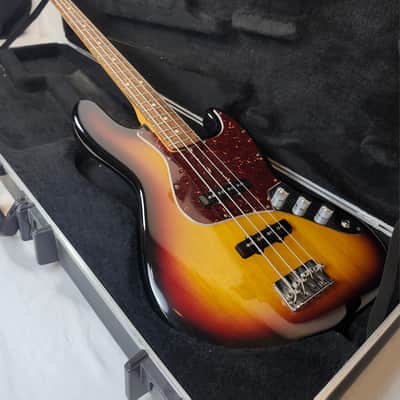 Vintage Fender 2000 American Standard Jazz Bass, RW FB, 3-Color Sunburst W/TSA Case image 2