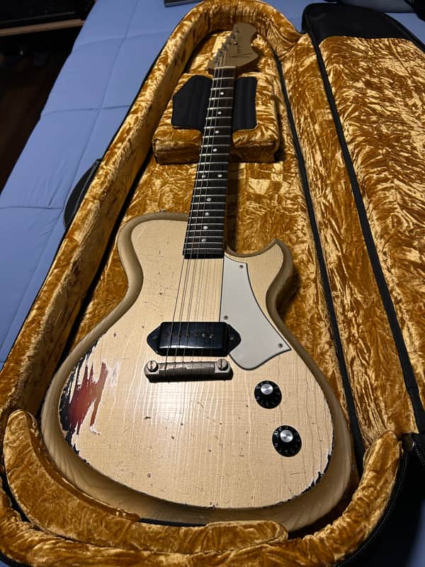 Novo Solus M1 2024 - Shoreline Gold over 3 Tone Sunburst image 1