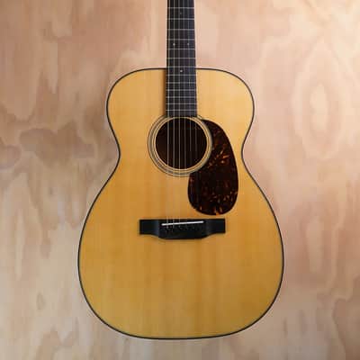 2021 Martin 00-18 Natural Acoustic Guitar USA – Excellent Condition w/ Hard Case image 3