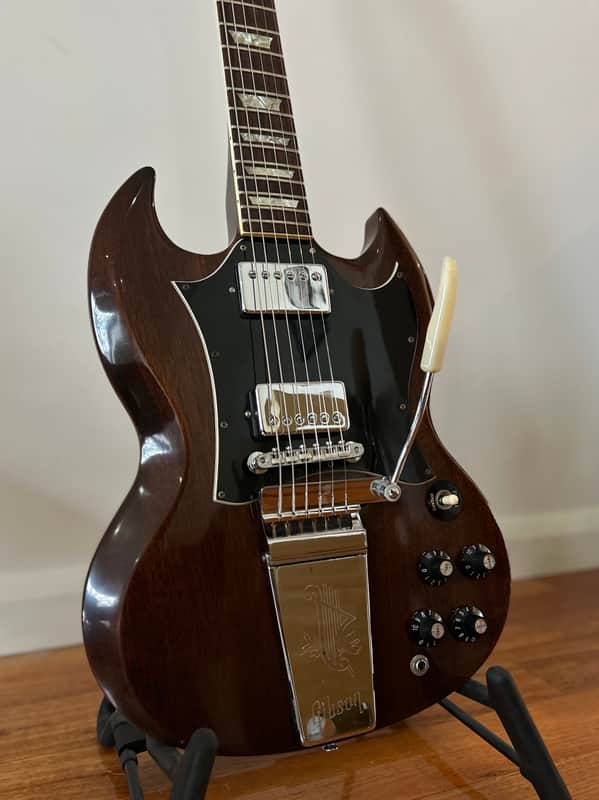 Gibson SG Standard "Large Guard" with Maestro Vibrola