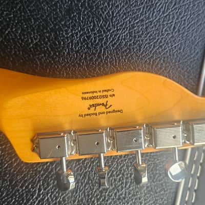 Squier FSR Classic Vibe '60s Telecaster Thinline in Desert Sand image 9