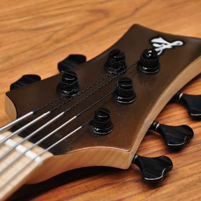 F Bass BN 5 - Colour Shift image 12