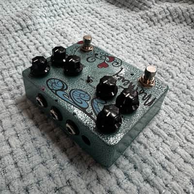 Keeley Monterey Rotary Fuzz Vibe 2016 - Present - Blue / Graphic image 3
