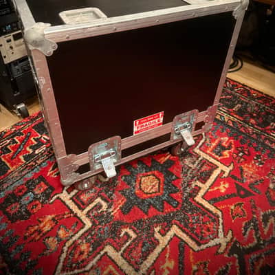 2016 Fender Hot Rod DeVille 212 III 60-Watt 2x12" All-Tube Guitar Combo with MT Custom Road Case image 3