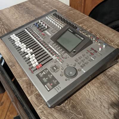Roland VS-2000CD Digital Studio Workstation with VGA card image 2