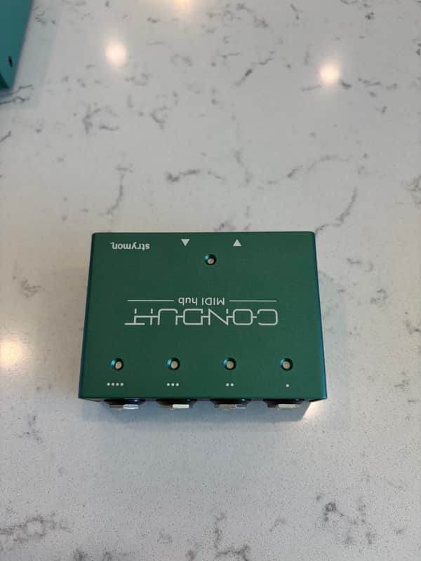 Strymon Conduit Midi Hub 2021 - Present - Green image 1