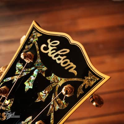 Gibson Custom Shop J-200 'Vine' Vintage Sunburst 2002 image 9