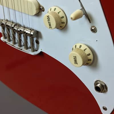 Fender Bullet Single Cutaway 1981 Red image 8