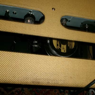 Fender Blues Deluxe Reissue 2-Channel 40-Watt 1x12" Guitar Combo 2005 - Present - Tweed image 6