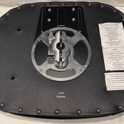 Yamaha DS-950 Drum Throne - Deluxe Adjustable Bench Style Seat - Heavy Duty image 3