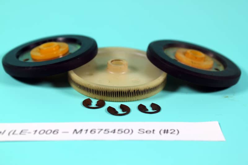AKAI Reel to Reel Idler Wheel Set - #LE-1610  (#2) 1970's - 1980's image 1