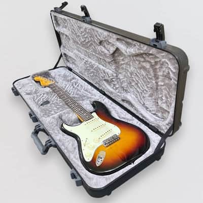 Fender American Ultra Stratocaster Left-Hand USA Electric Guitar 2023 - Ultraburst image 13