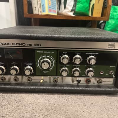 Roland RE-201 Space Echo Tape Delay / Reverb 1974 - 1988 - Black