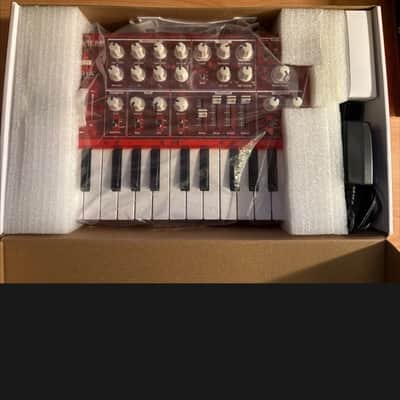 Arturia MicroBrute Red 25-Key Synthesizer 2014 - 2021 - Red image 3