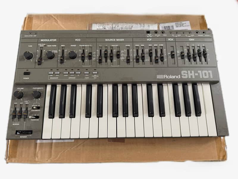 Roland SH-101 32-Key Mono Synth image 1