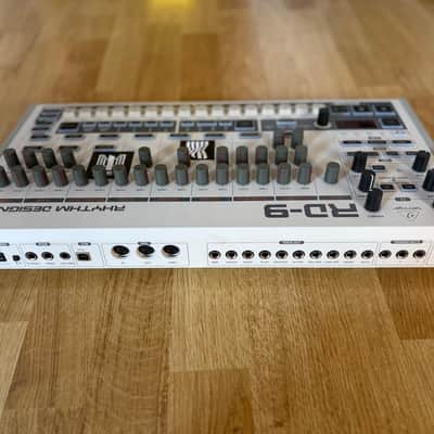 Behringer RD-9 Rhythm Designer 2021 - Present - Silver image 4