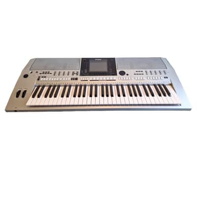 Yamaha PSR-S900 - Musical Keyboards - Excellent w/ Power Supply & Manuals