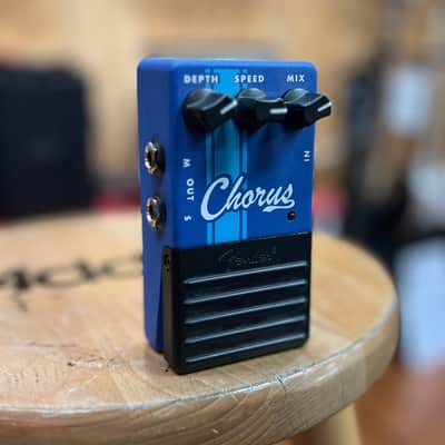 USED Fender Chorus Pedal image 3