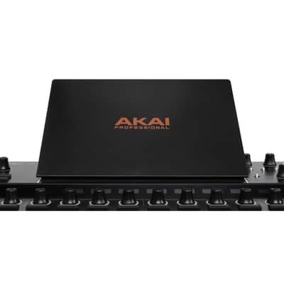 AKAI Professional MPC XL - drum machine image 10