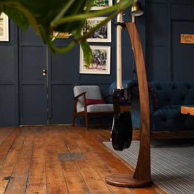 Ruach Galanta Wooden Acoustic/Electric Guitar Stand - Walnut image 7