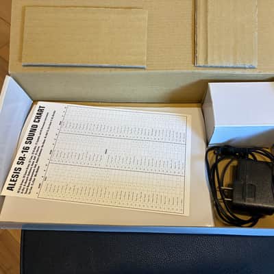 Alesis SR-16 Drum Machine 2010s - Black image 3