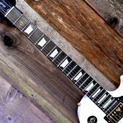 Gibson Les Paul Studio - 2008 - Alpine White w/  Gold Hardware image 10
