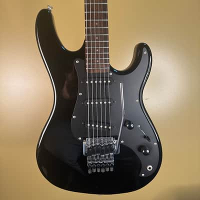 Aria pro ⅱ RS WILDCATシリーズ ブラック　エレキギター Aria Pro II RS Wild Cat - YouTube