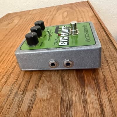 Electro-Harmonix Bass Big Muff Pi Distortion / Sustainer 2008 - Present - Green image 2