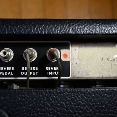Fender Deluxe Reverb 2-Channel 22-Watt 1x12" Guitar Combo 1963 - 1967 - Black Panel image 5