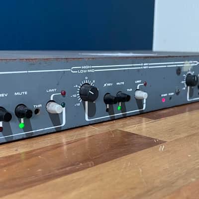 DDA DD500 Stereo 2-Way Mono 3/4-Way Crossover Unit image 4
