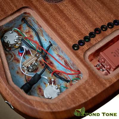Hufschmid Hexa 8 — One-Off 8-String Custom w/ HufGlow Hex Inlay — Brand New image 3