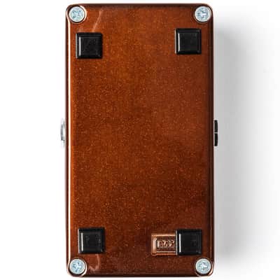 MXR M84 Bass Fuzz Deluxe Effects Pedal with Cables image 3