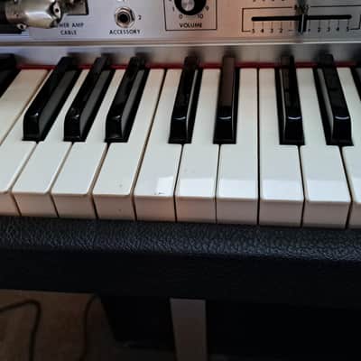 Rhodes Suitcase Piano 73-Key Electric Piano 1979 - Black Rounded Top image 8