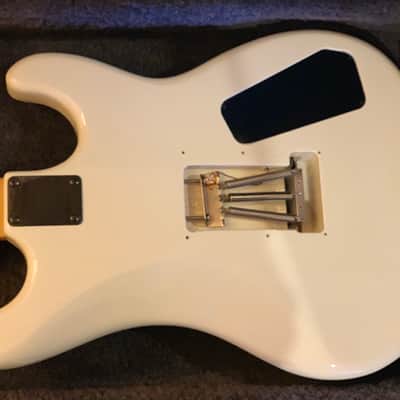 Kramer  Baretta Vintage Left-handed 1984  White - Pearl image 3