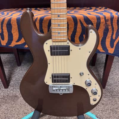 Peavey T-15 1981-83 Root Beer Metallic w/ Original Case image 1