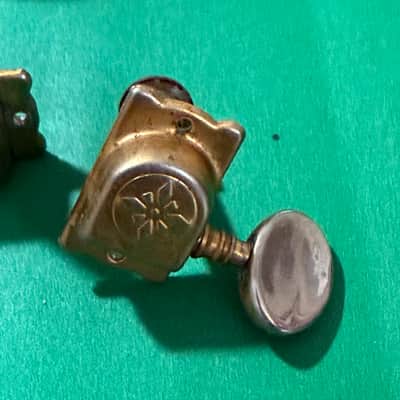 Vintage Gold japanese guitar tuners from Ventura guitar image 6