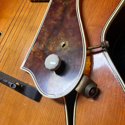 Levin SOLIST MODEL 2 1955 - Honey Burst image 3