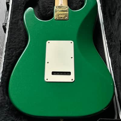 1993 Fender Stratocaster Special Edition Green Metallic/Gold Hardware image 8