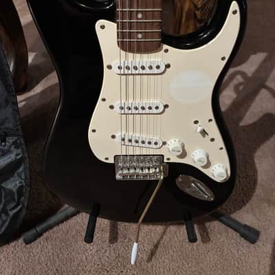 Fender Squier Statocaster Affinity Series 2010 image 3