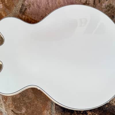 Gretsch G5622T-140 140th Anniversary Electromatic Double Platinum Center Block 2023 - Present - Two-Tone Stone Platinum / Pearl Platinum image 5