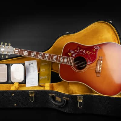 2008 Gibson Custom Shop Hummingbird TV True Vintage - Heritage Cherry Sunburst VOS | USA All Solid Square Shoulder 1960 Reissue Dreadnought Acoustic Guitar Limited Edition 1 of 167 Madagascar Rosewood | CoA OHSC image 2