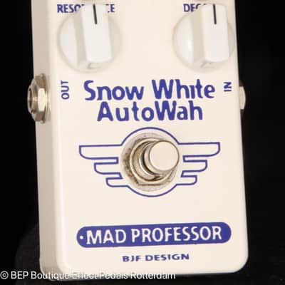 Mad Professor Snow White Auto Wah Handwired 2010s - White image 3
