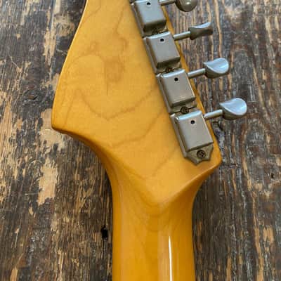 Fender Japan Jazzmaster 1966 Reissue CIJ O-Serial 1997 Three Tone Sunburst image 8