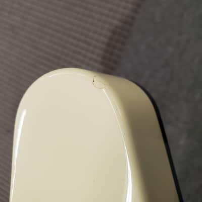 Hamer USA Vector  V shape in White with case and C.O.A. ebony fingerboard, near mint image 25