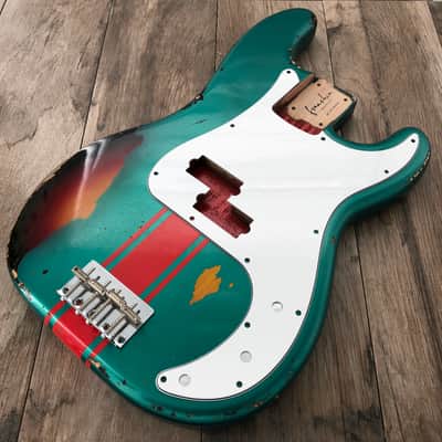 FRANCHIN Jupiter bass body Relic Aged Sherwood Green Metallic over 3-Color Sunburst with Ferrari Red racing Stripe 100% Nitro Lacquer Cracks Alder Precision-Style Made in Italy - Stock piece #23200726 image 8