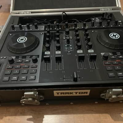 Native Instruments Traktor Kontrol S4 MK1 + Original Traktor Flight Case image 1